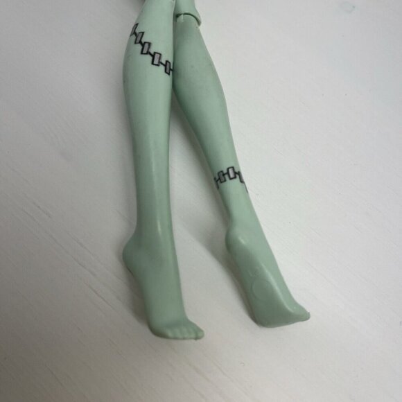 Mattel Monster High Doll Frankie Stein Power Ghouls Thor Voltageous 2008 -READ- - Picture 15 of 16